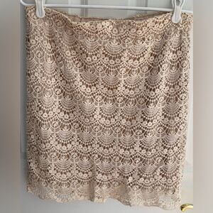 H&M Cream Lace Pencil Skirt | Size Large | Excellent Pre‑Loved